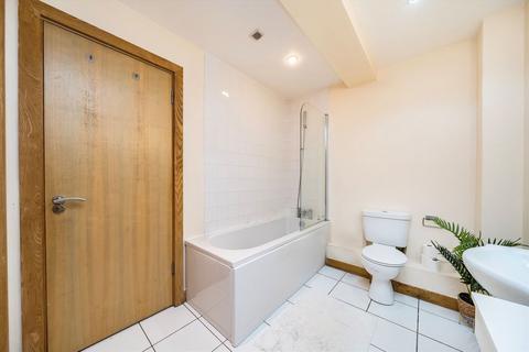 2 bedroom flat for sale, Banister Road, London W10