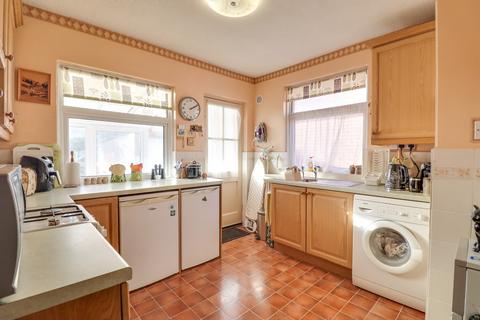 3 bedroom detached bungalow for sale, Valentine Avenue, Sholing