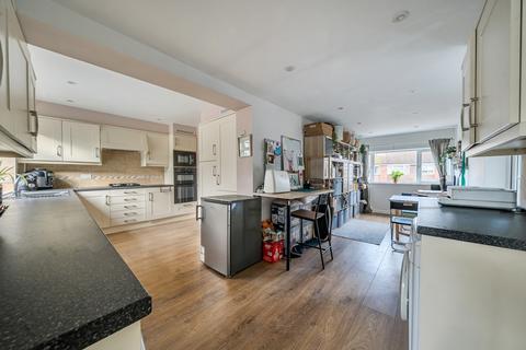 3 bedroom semi-detached house for sale, Liphook close to Radford Park