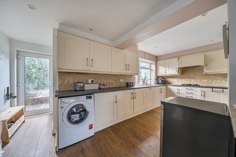 3 bedroom semi-detached house for sale, Liphook close to Radford Park