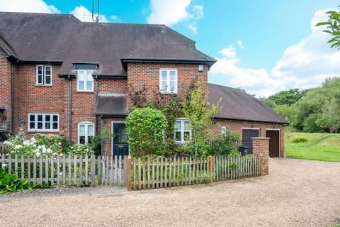 3 bedroom end of terrace house for sale, Mill Reach, Albury, Guildford, GU5