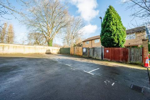 1 bedroom flat for sale, Britton Close, Catford, London, SE6