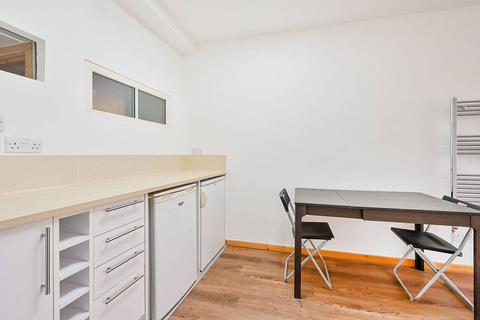 1 bedroom flat to rent, Gunnersbury Lane, Gunnersbury, London, W3