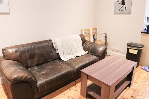 1 bedroom terraced house to rent, Lyncroft Gardens, London NW6