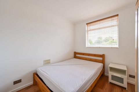 2 bedroom flat to rent, Orford Road, Walthamstow Village, London, E17