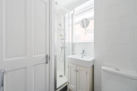 2 bedroom flat to rent, Orford Road, Walthamstow Village, London, E17
