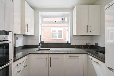 2 bedroom flat to rent, Orford Road, Walthamstow Village, London, E17