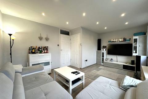 undefined, Trent Way, Newark