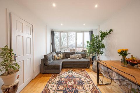 1 bedroom flat to rent, Ashbourne Close, Woodside Park, London, N12