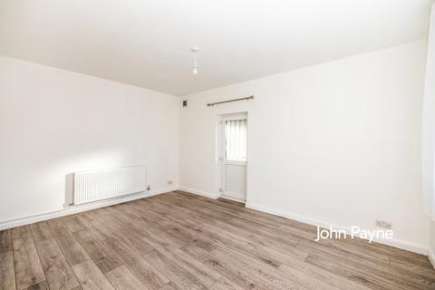 1 bedroom flat to rent, Pound Park Road London SE7
