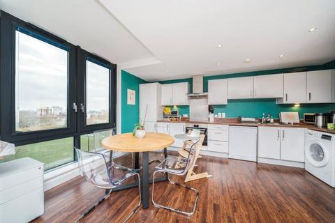 2 bedroom flat for sale, Wharton House, 67 Palmers Road, London, E2
