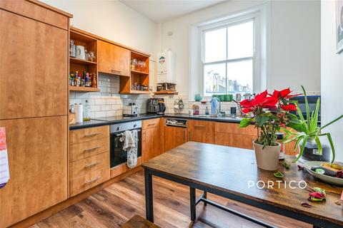 2 bedroom flat to rent, Hornsey Road, N7