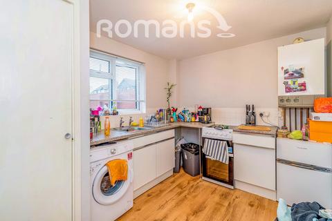 2 bedroom flat to rent, Felmer Drive, Kings Worthy, Winchester, SO23