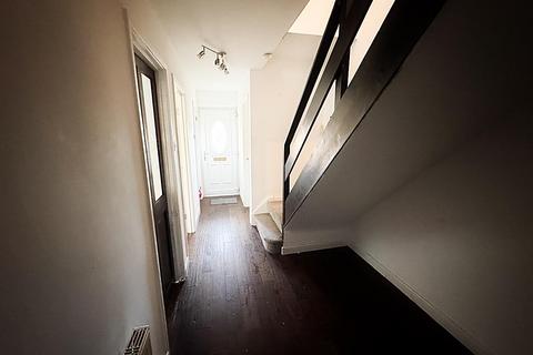 3 bedroom terraced house for sale, Barnstable Close, Battle Hill, Wallsend