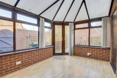 3 bedroom detached house to rent, Edstone Place, Milton Keynes MK4