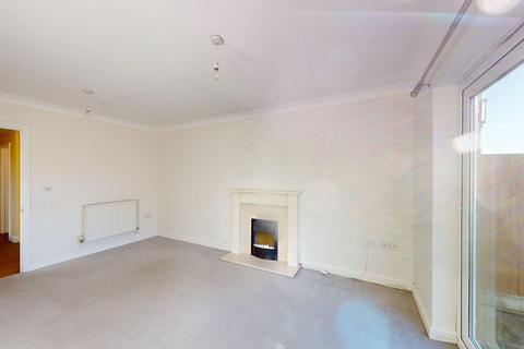 4 bedroom semi-detached house to rent, Thistledown, Walmer, Deal