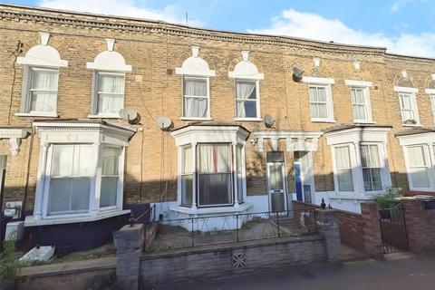 3 bedroom terraced house for sale, Billington Road, London SE14