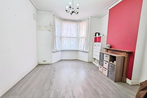 3 bedroom terraced house for sale, Billington Road, London SE14