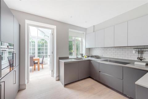 3 bedroom flat for sale, Holford Road, Hampstead Village NW3
