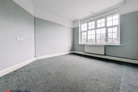 2 bedroom flat to rent, Carshalton SM5
