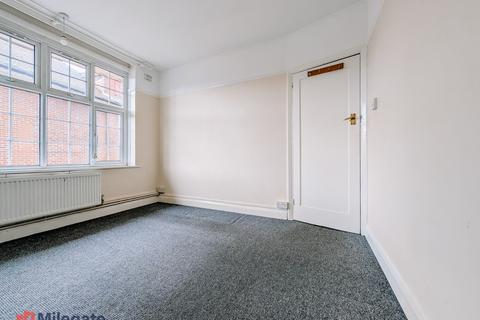 2 bedroom flat to rent, Carshalton SM5