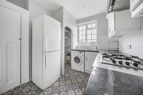 1 bedroom flat to rent, London Road, Kingston Upon Thames KT2