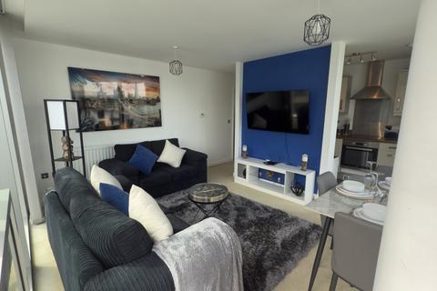 2 bedroom apartment to rent, Carnegie House, The Hub