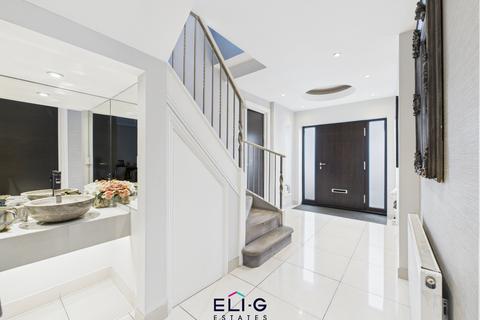 6 bedroom semi-detached house for sale, Sinclair Grove, NW11