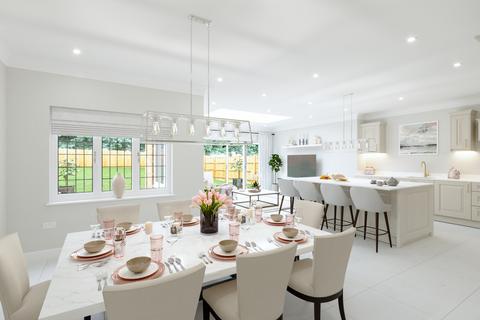 4 bedroom detached house for sale, Kings Green, Hall Lane, RM14