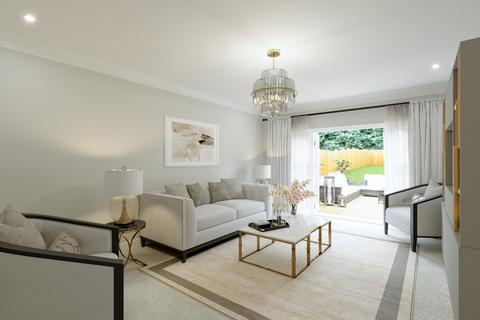 4 bedroom detached house for sale, Kings Green, Hall Lane, RM14