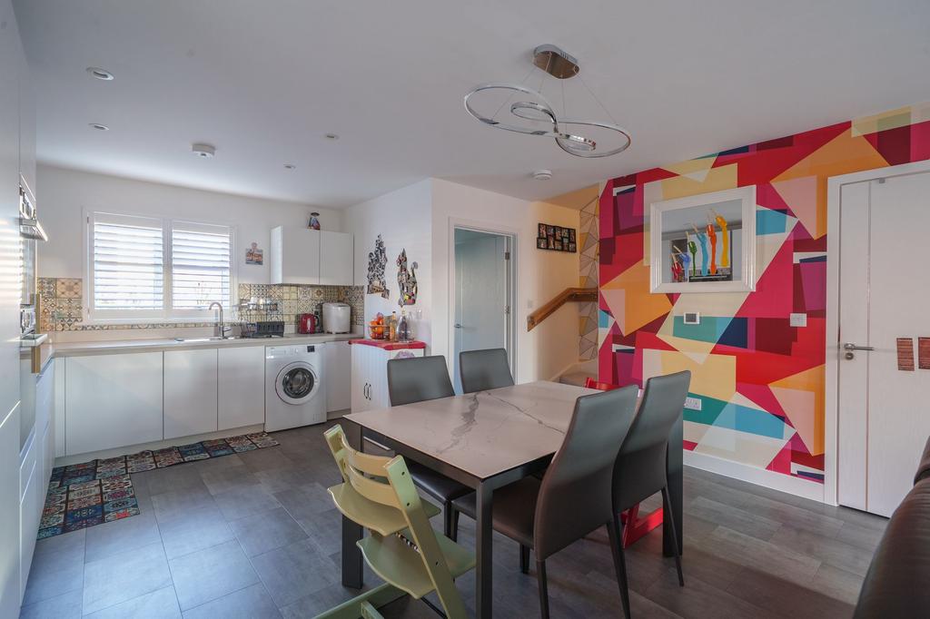 Kitchen/Dining