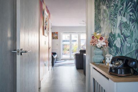 undefined, Eastlake, Swindon SN25