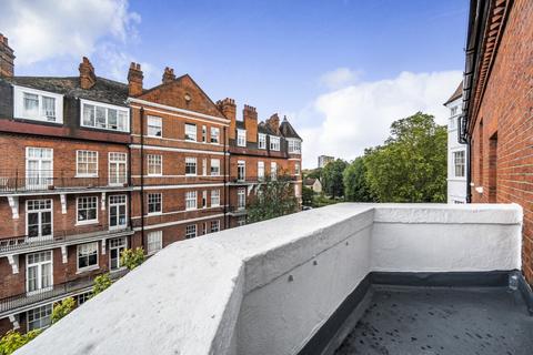 3 bedroom flat for sale, Prince Of Wales Drive, Battersea, London, SW11