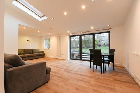 4 bedroom detached house for sale, Redwater Close, Worsley, M28