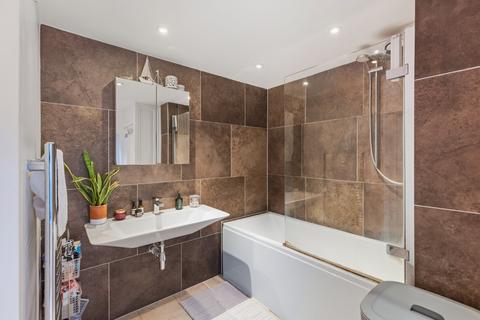 1 bedroom flat for sale, Cargill Road, Earlsfield, London, SW18