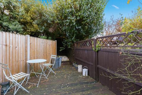1 bedroom flat for sale, Cargill Road, Earlsfield, London, SW18