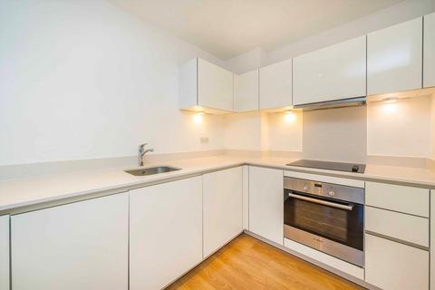 1 bedroom flat to rent, Seven Sea Gardens, London E3