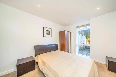 1 bedroom flat to rent, Seven Sea Gardens, London E3