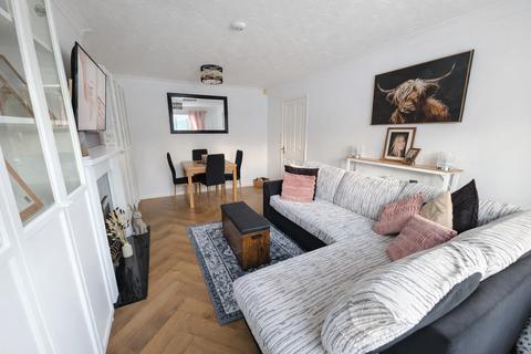 2 bedroom semi-detached bungalow for sale, Greenfield Gardens, Flanderwell