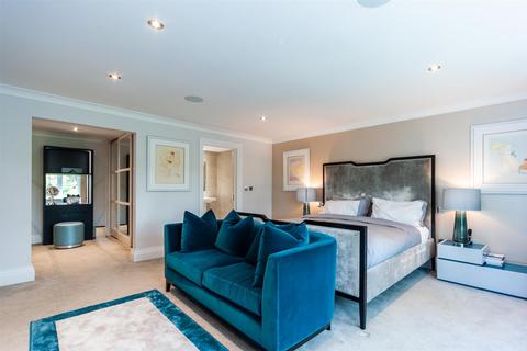 undefined, The Spinney, Gerrards Cross SL9