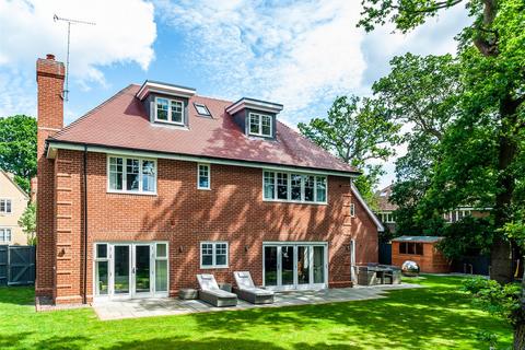 undefined, The Spinney, Gerrards Cross SL9