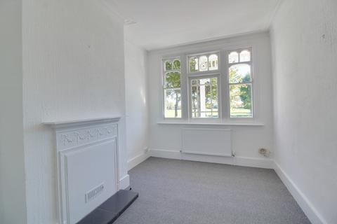 1 bedroom flat to rent, Kensington Road, Southend On Sea SS1
