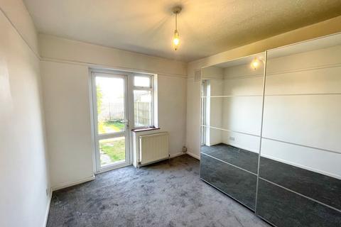 2 bedroom detached bungalow for sale, Hobleythick Lane, Westcliff On Sea SS0