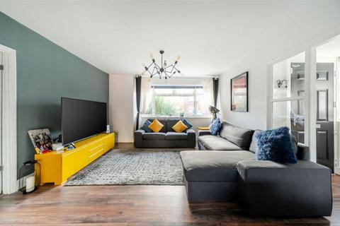 2 bedroom maisonette to rent, Simpson Road, Richmond TW10