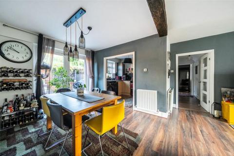 2 bedroom maisonette to rent, Simpson Road, Richmond TW10
