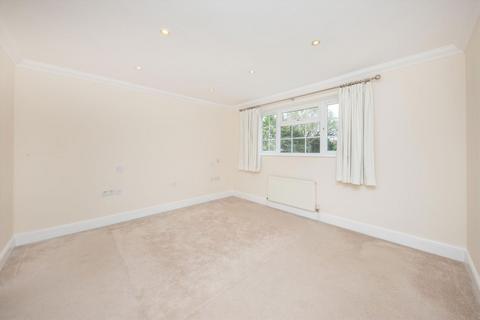 undefined, Midway, Walton-On-Thames KT12