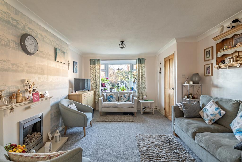 Living/Dining Area