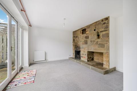 3 bedroom cottage to rent, High Street, Godstone RH9
