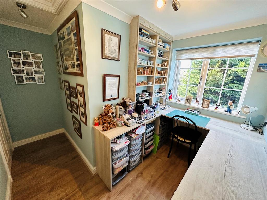 Bedroom4.jpg
