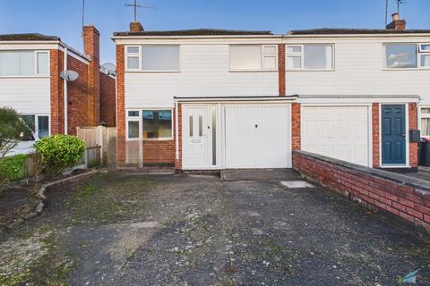 3 bedroom semi-detached house to rent, Sutton Avenue, Cheshire CH64